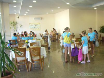 Дельта Бийч, ресторан